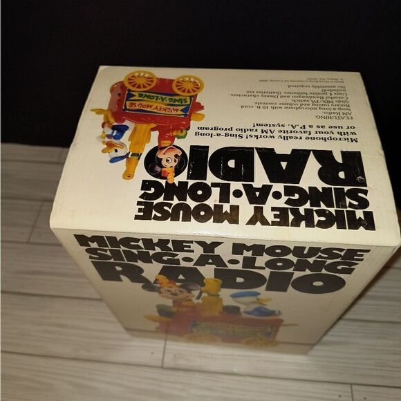 Disney Mickey Mouse Donald Duck Vintage Sing a Long Radio in Original Box - Picture 2 of 9